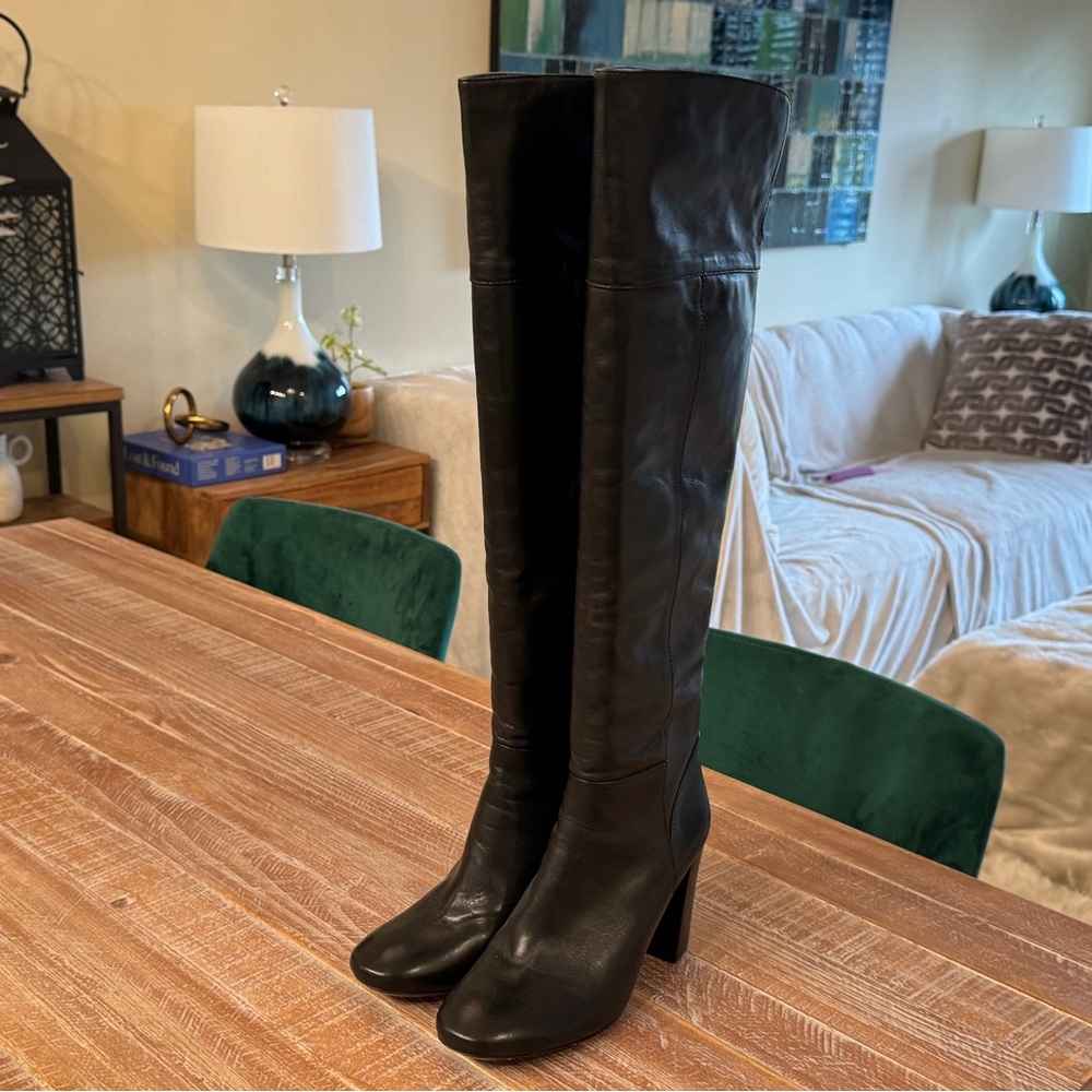 Tory Burch Elegant Black Knee-High Boots size 9 - Picture 2 of 12